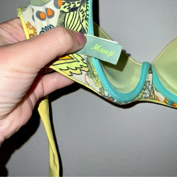 Maaji Women's M Firefly Timbers Yellow Reversible Swimsuit Bikini Top Underwire - Picture 7 of 9